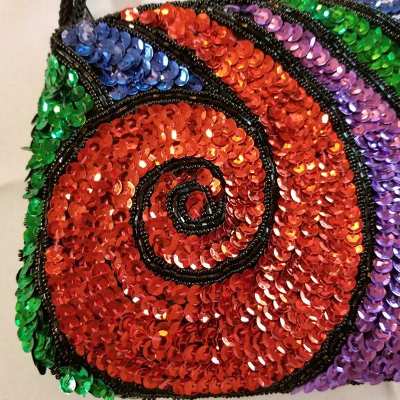 La Regale  LTD hand made in Macau sequined purse - Picture 8 of 12